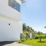 Rouxinol Villa *