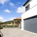 Rouxinol Villa *