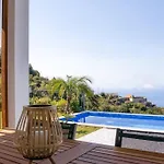 Rouxinol Villa