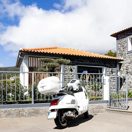 Rouxinol * Arco da Calheta (Madeira)