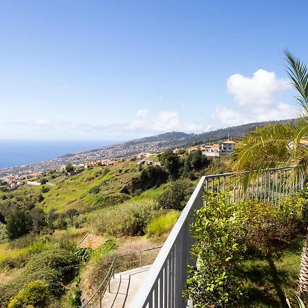 Rouxinol Villa Arco da Calheta