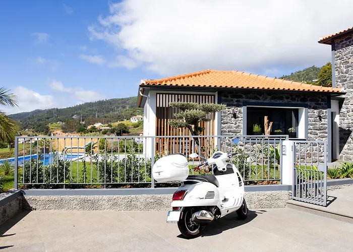 Rouxinol * アルコ・ダ・カリェタ